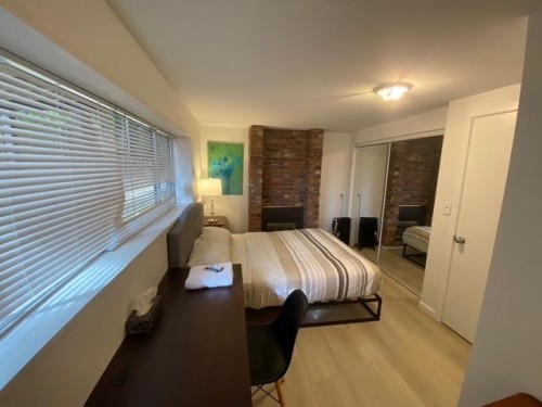 5325 Marine Drive, West Vancouver, BC 