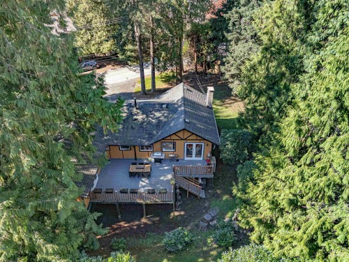 5325 Marine Drive, West Vancouver, BC 