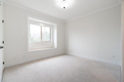 6159 Canada Way, Burnaby, BC 