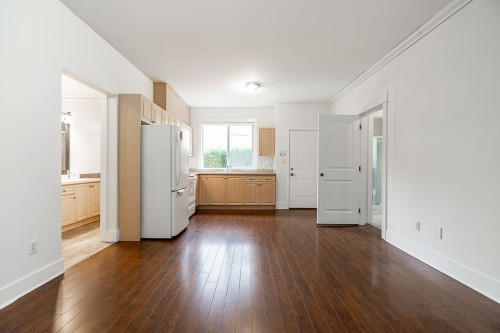 6159 Canada Way, Burnaby, BC 