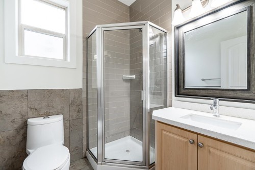 6159 Canada Way, Burnaby, BC 