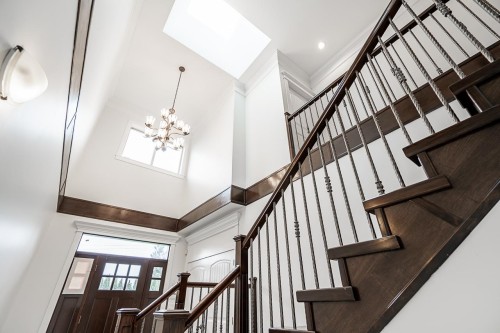 6159 Canada Way, Burnaby, BC 