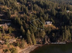 1664 Whitesails Drive Bowen Island, BC V0N 1G2