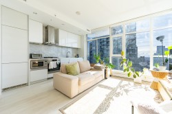 3203-4670 Assembly Way  Burnaby, BC V5H 0H3