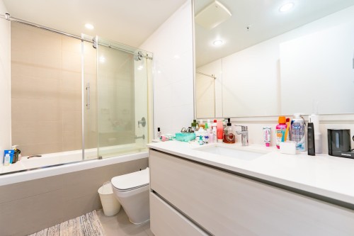 3203-4670 Assembly Way, Burnaby, BC 