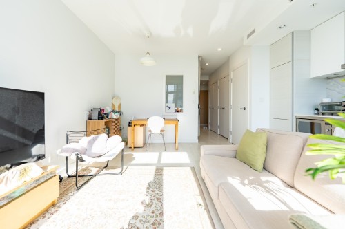 3203-4670 Assembly Way, Burnaby, BC 
