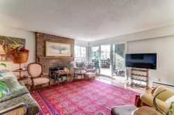 103-327 Ninth Street New Westminster, BC V3M 3V8