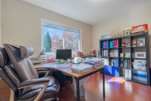 9564 Thomas Drive, Richmond, BC 