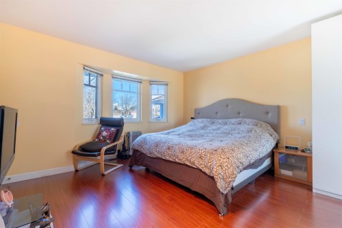 9564 Thomas Drive, Richmond, BC 