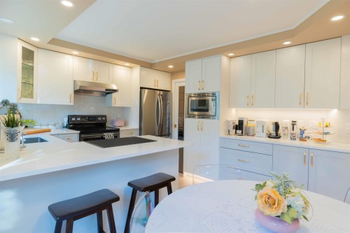 9564 Thomas Drive, Richmond, BC 