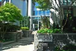 301-583 Beach Crescent  Vancouver, BC V6Z 3E6