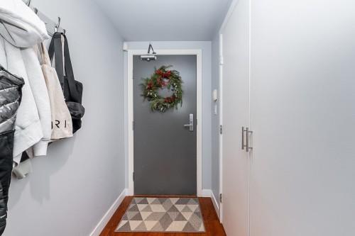 301-583 Beach Crescent, Vancouver, BC 