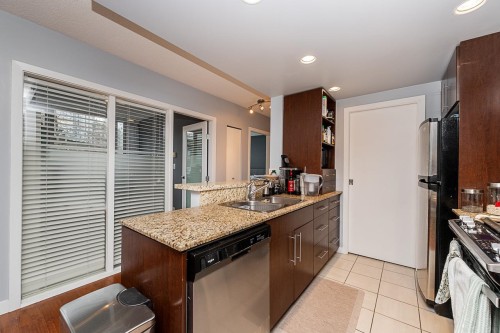 301-583 Beach Crescent, Vancouver, BC 