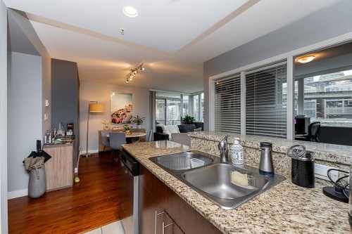 301-583 Beach Crescent, Vancouver, BC 