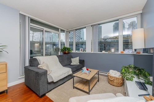 301-583 Beach Crescent, Vancouver, BC 