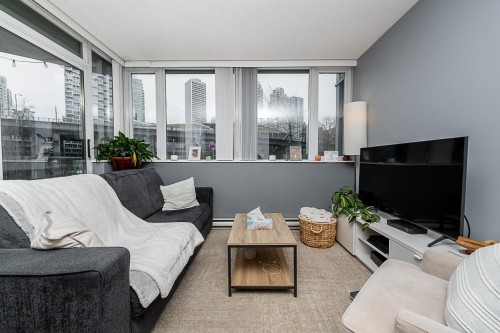 301-583 Beach Crescent, Vancouver, BC 