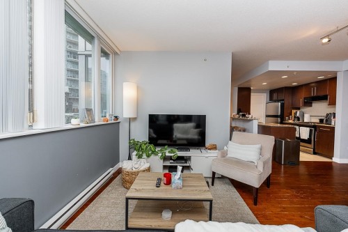 301-583 Beach Crescent, Vancouver, BC 