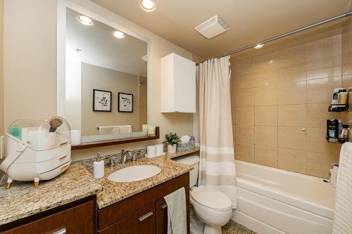 301-583 Beach Crescent, Vancouver, BC 