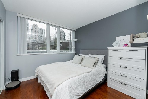 301-583 Beach Crescent, Vancouver, BC 