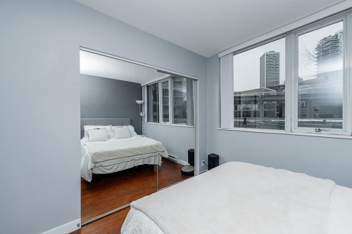 301-583 Beach Crescent, Vancouver, BC 