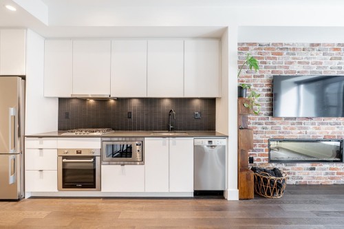 311-83 Moody Street, Port Moody, BC 