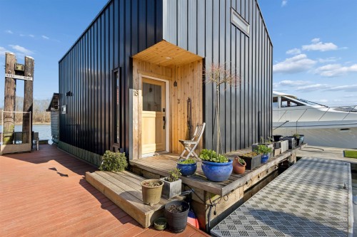 4345 River Road W, Ladner, BC 