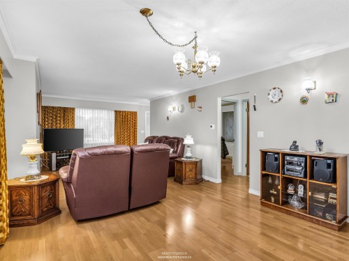 583 18Th Avenue W, Vancouver, BC 