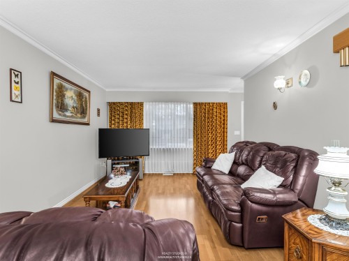 583 18Th Avenue W, Vancouver, BC 