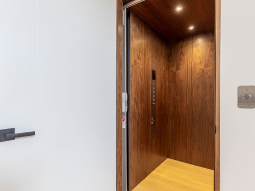 4384 Quesnel Drive, Vancouver, BC 