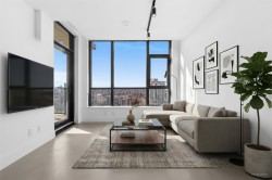 1105-3996 Dumfries Street  Vancouver, BC V5N 0J1