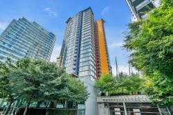 3201-111 Georgia Street W Vancouver, BC V6B 1T8