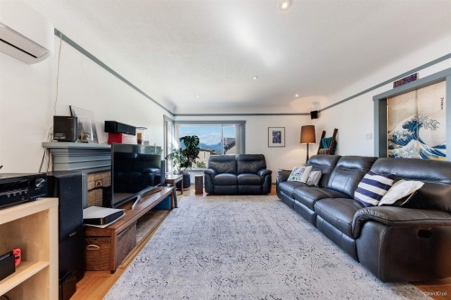 3726 Trinity Street, Burnaby, BC 