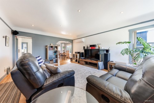 3726 Trinity Street, Burnaby, BC 