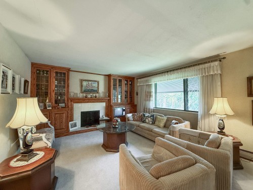 6816 Ontario Street, Vancouver, BC 