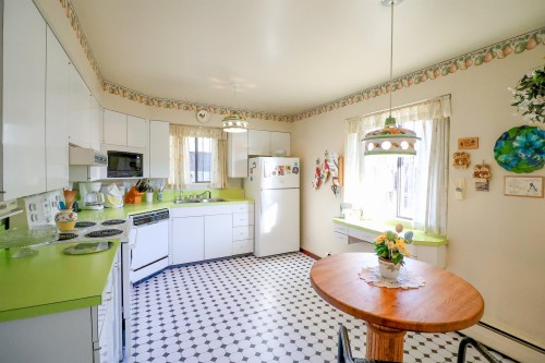 6816 Ontario Street, Vancouver, BC 