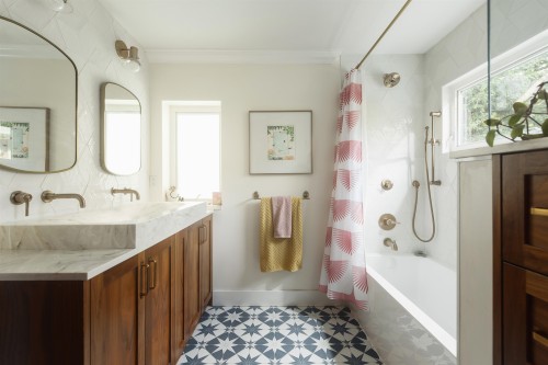 170 10Th Avenue W, Vancouver, BC 