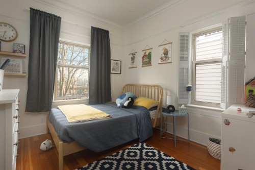 170 10Th Avenue W, Vancouver, BC 