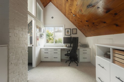 170 10Th Avenue W, Vancouver, BC 