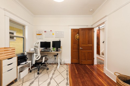 170 10Th Avenue W, Vancouver, BC 