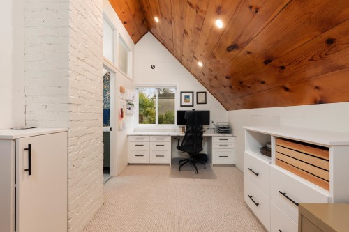 170 10Th Avenue W, Vancouver, BC 