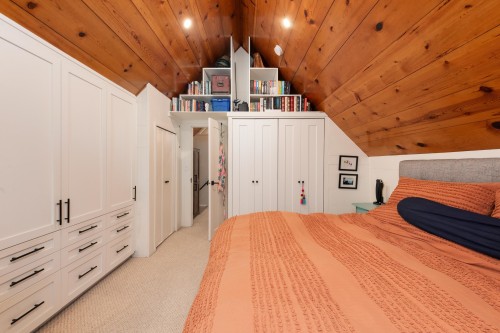 170 10Th Avenue W, Vancouver, BC 