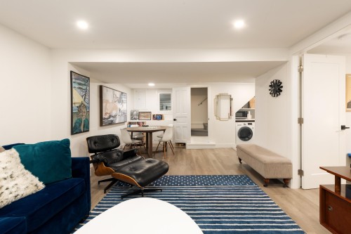 170 10Th Avenue W, Vancouver, BC 