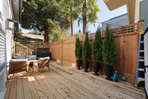 170 10Th Avenue W, Vancouver, BC 