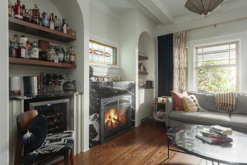 170 10Th Avenue W, Vancouver, BC 