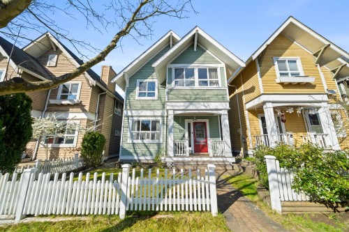 133 Star Crescent  New Westminster, BC V3M 6X6