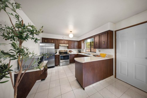 1940 Leacock Street, Port Coquitlam, BC 