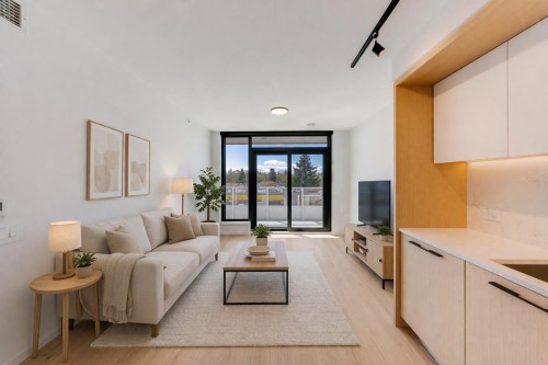 366-5189 Earles Street  Vancouver, BC V5R 0M7