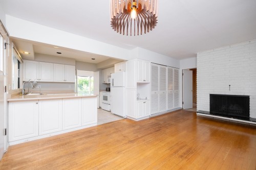 775 Southborough Drive, West Vancouver, BC 