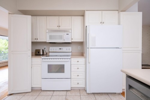 775 Southborough Drive, West Vancouver, BC 