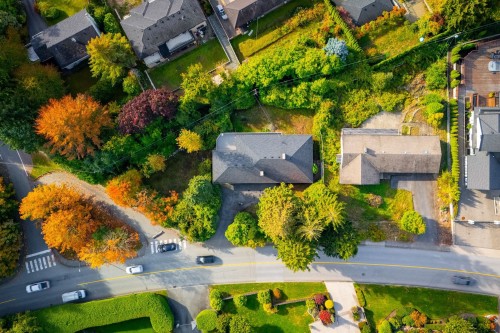 775 Southborough Drive, West Vancouver, BC 